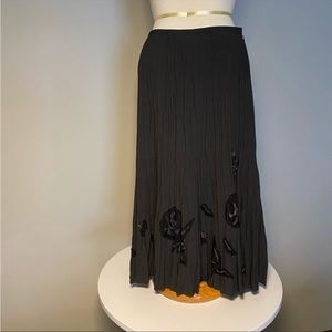 Simon Chang Skirt with Floral Embroidery